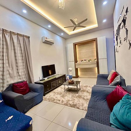 Comfort 36 Entire House At Alma Bukit Mertajam Exterior photo