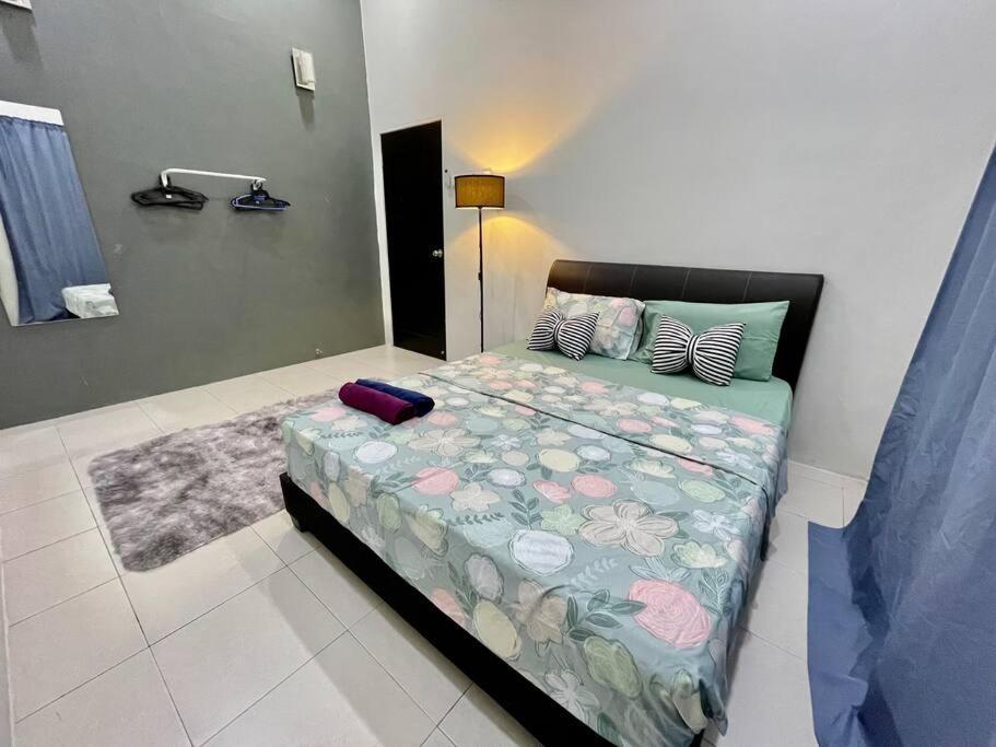 Comfort 36 Entire House At Alma Bukit Mertajam Exterior photo