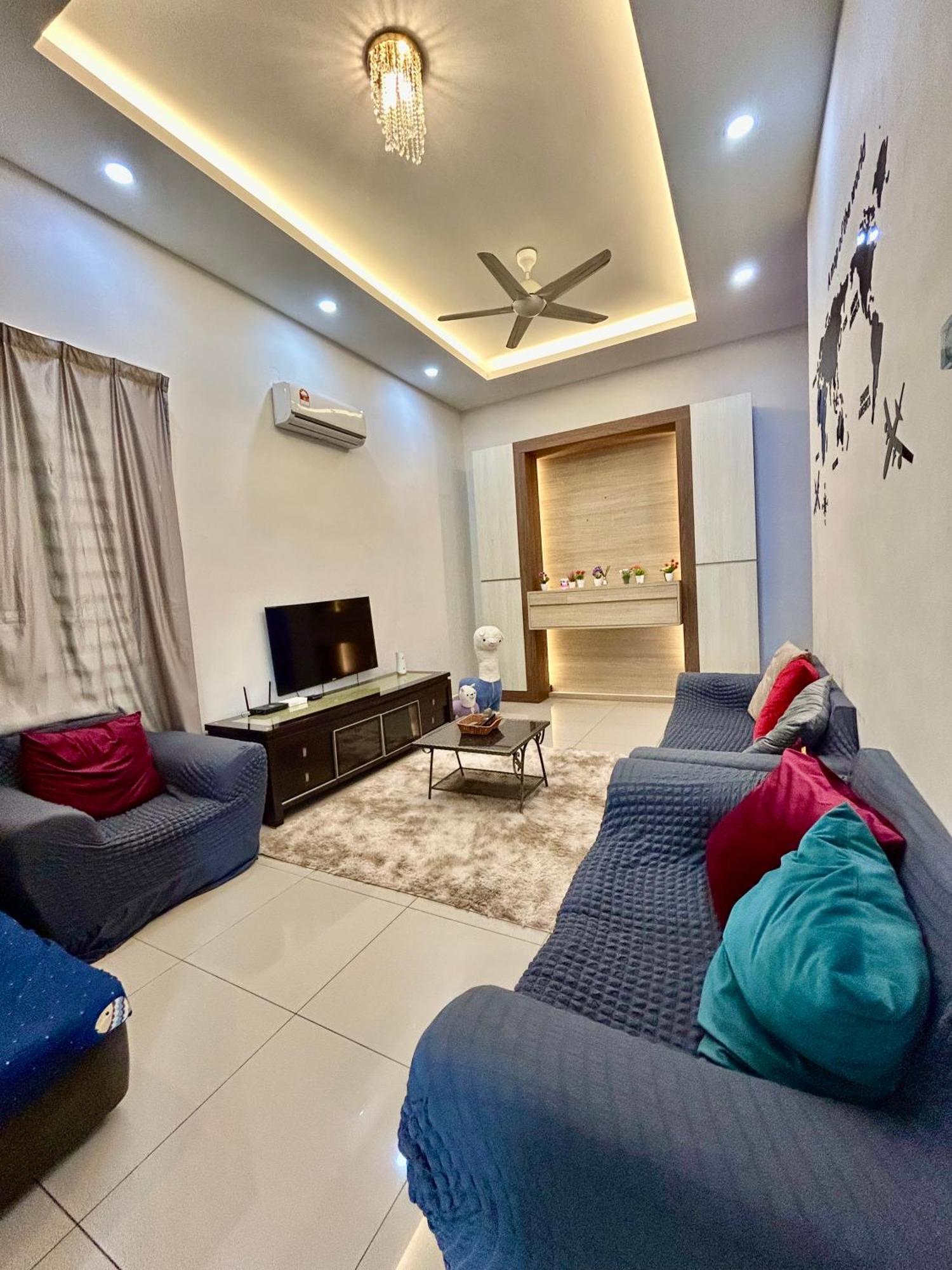 Comfort 36 Entire House At Alma Bukit Mertajam Exterior photo